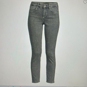 NWT rag & bone Cate Mid Rise Ankle skinny jean.  Size 28.